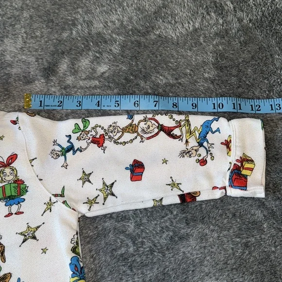 🎄 Grinch Toddler Pajamas 🎄 - Picture 6 of 12